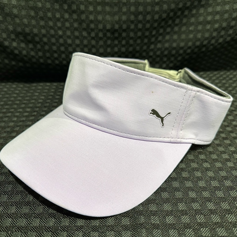 Puma light purple Golf visor. Never worn.